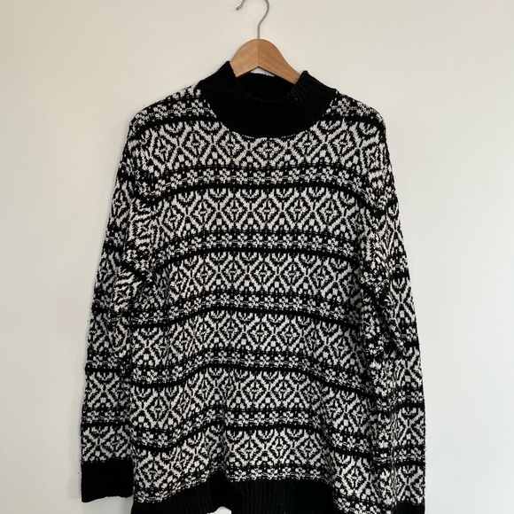 Joe fresh Black and White Patterned Sweater size 1x - Picture 2 of 5